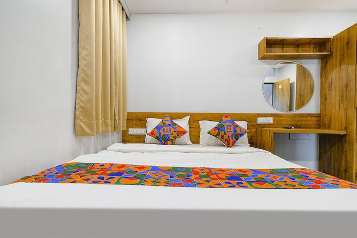 Room 12 of 22