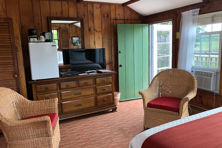 Room 17 of 43