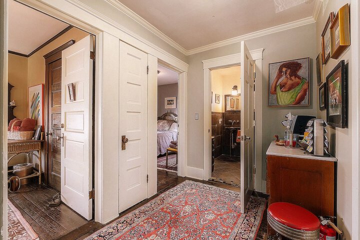 Room 24 of 36