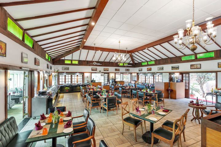 Dining Photos