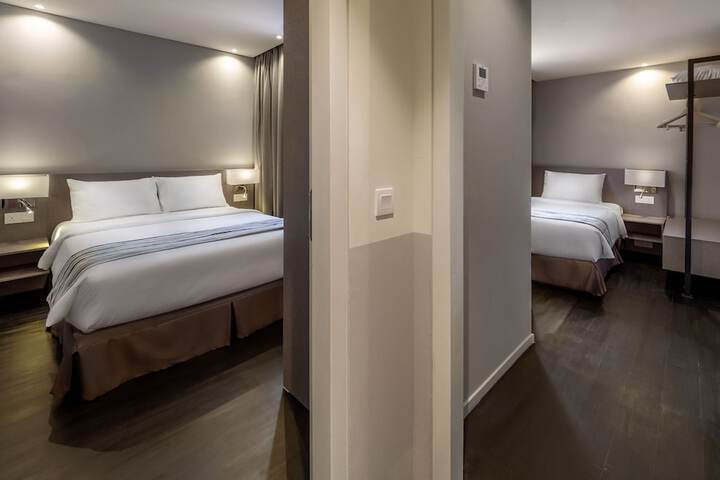Room 6 of 20