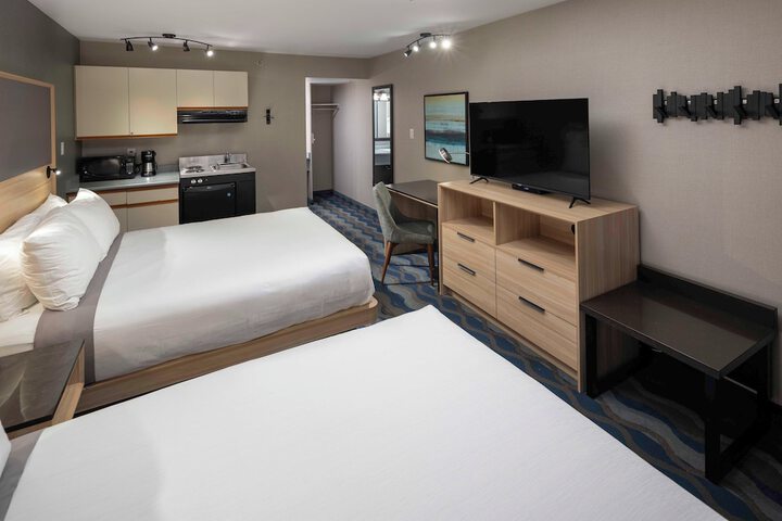 Room 6 of 60