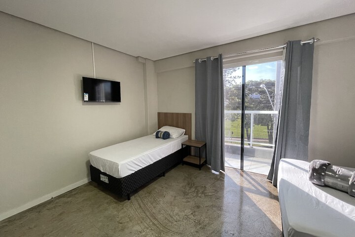 Room 51 of 80