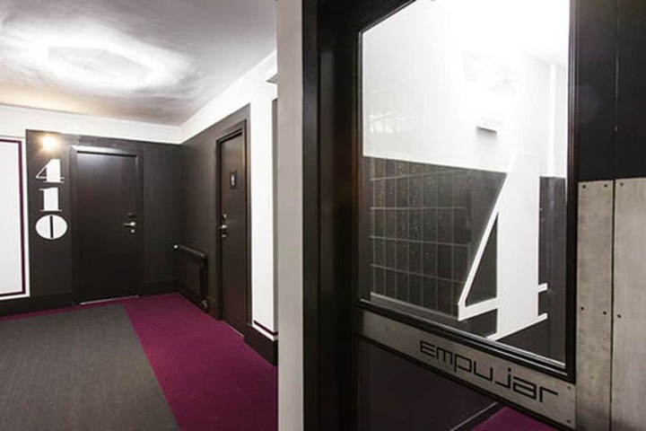 Ballroom/Hall 48 of 53