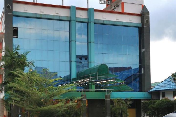 Hotel Holiday Karimun