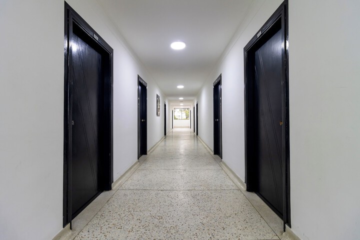 Ballroom/Hall 42 of 55