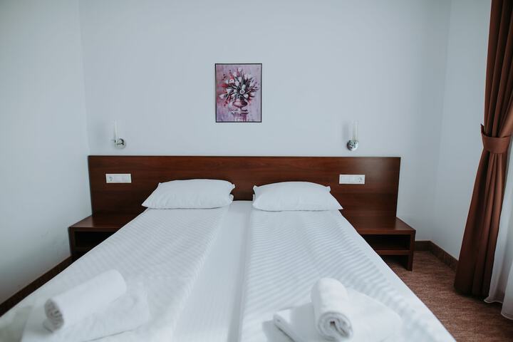 Room 8 of 57
