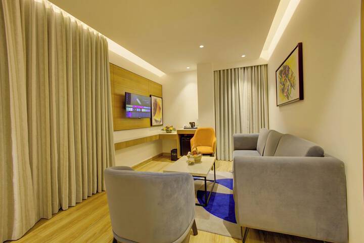 Room 32 of 117