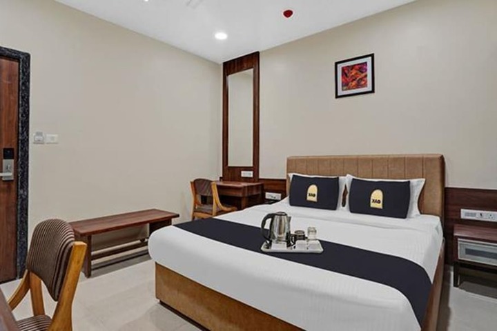 Room 10 of 26