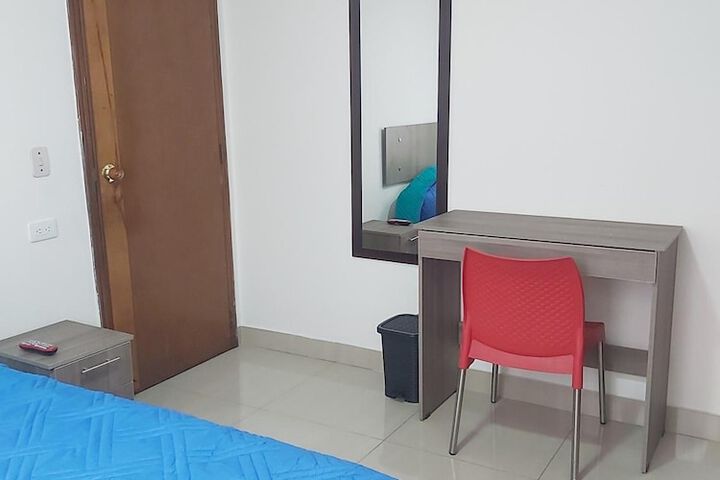 Room 33 of 66