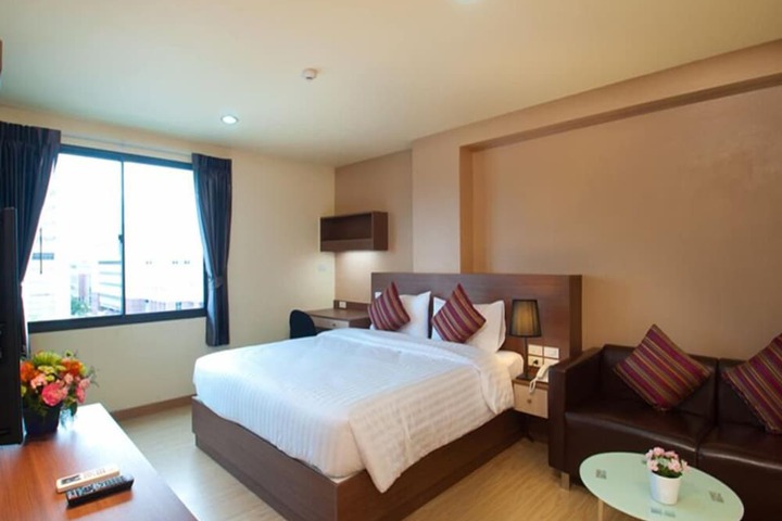 Room 9 of 52