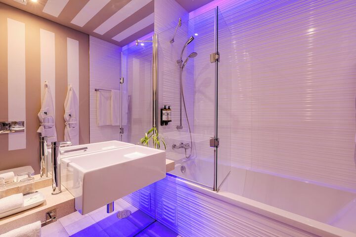 Clean Restrooms