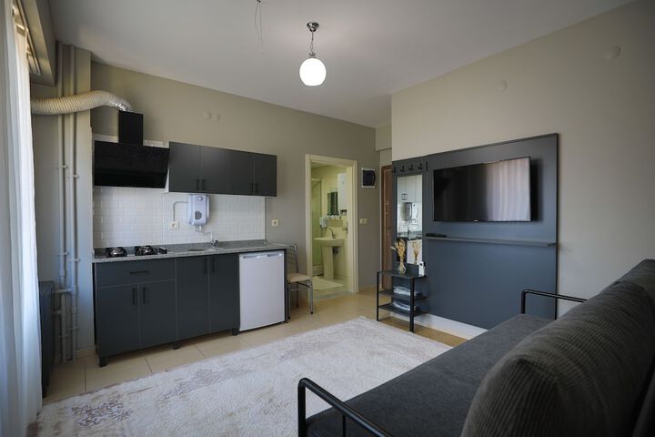 Room 10 of 22