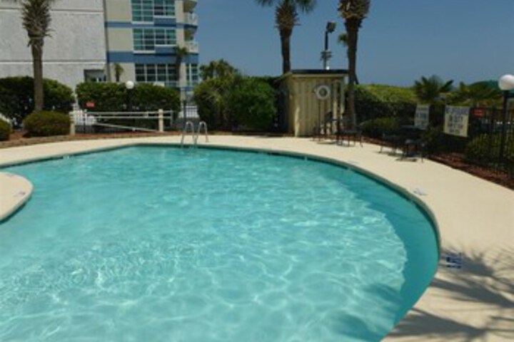 Pool 30 of 48