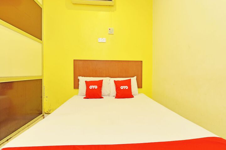 Room 15 of 23