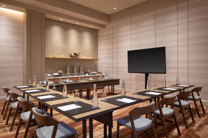 Meeting facility