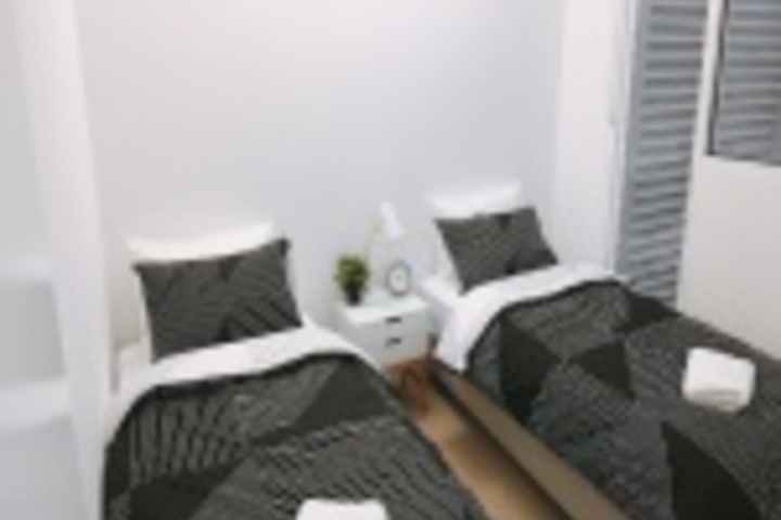 Room 157 of 180