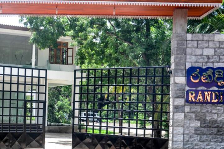 Hotel Randiyatha