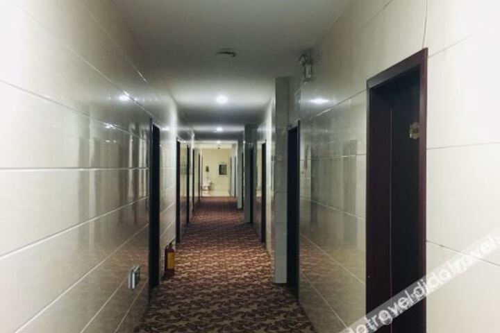 Hotel Interior 9 of 40
