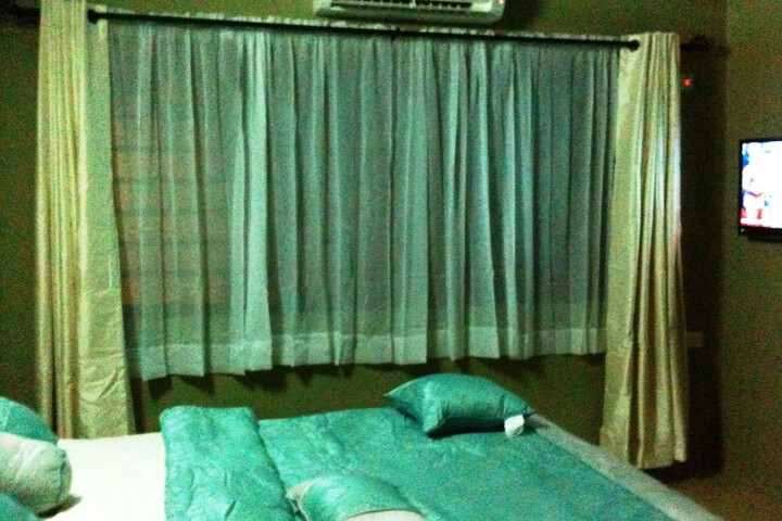 Room 9 of 43
