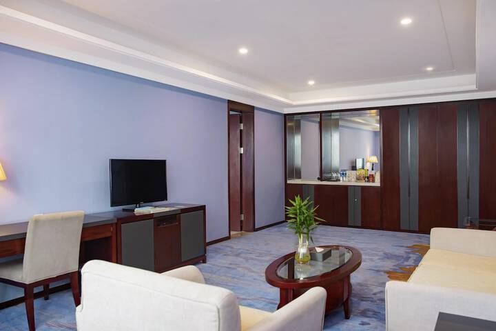 Room 21 of 72