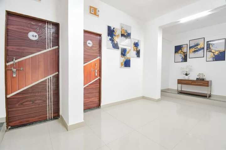 Hotel Interior 4 of 21