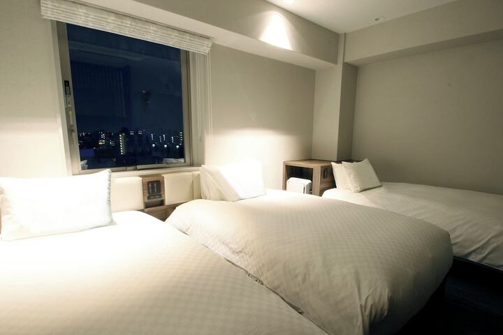 Room 17 of 63