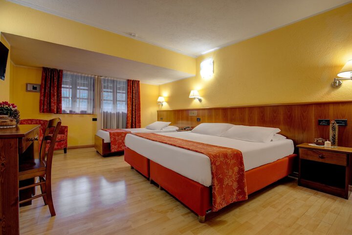 Room 17 of 111
