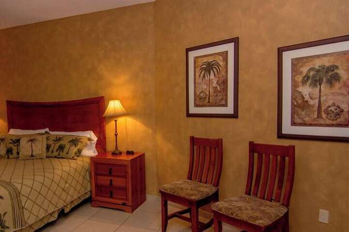Room 32 of 599