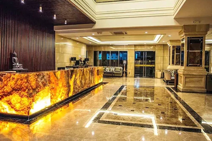 Lobby Photos