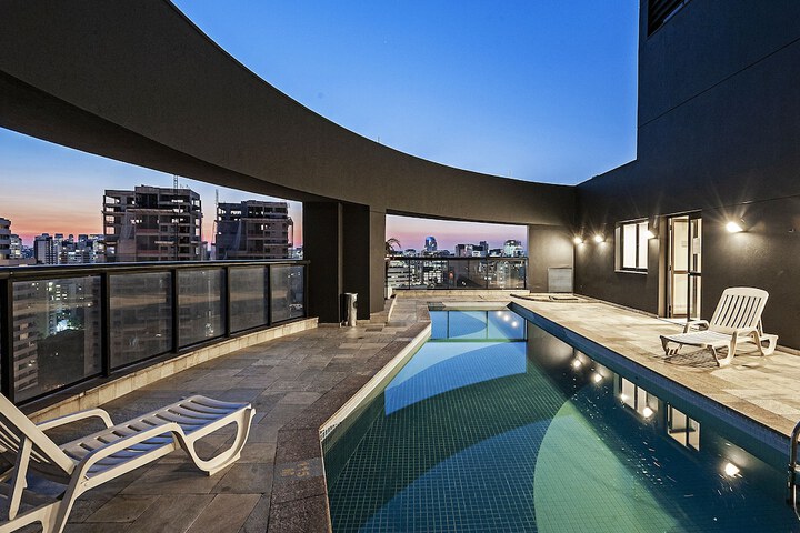 Pool 31 of 48