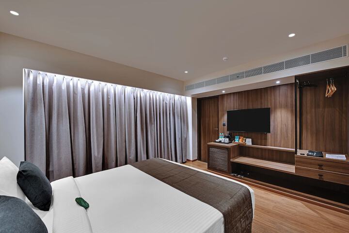 Room 9 of 27