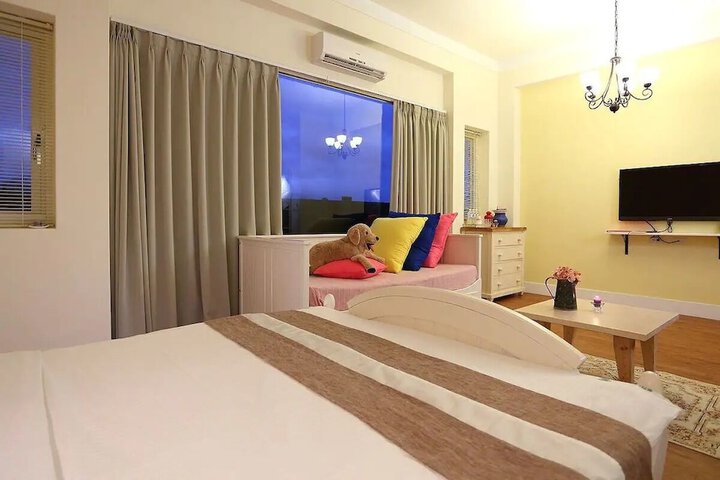 Room 50 of 60