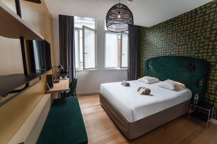 Room 15 of 47