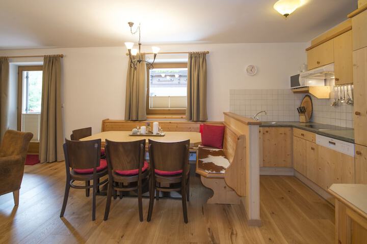 Room 3 of 39
