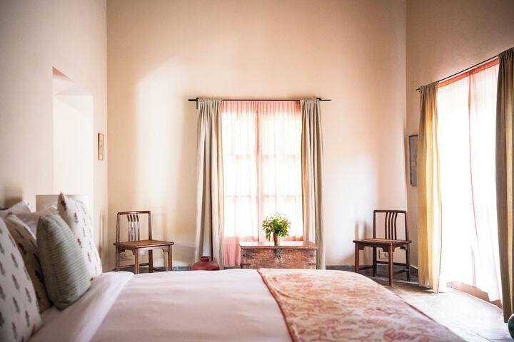 Room 12 of 52