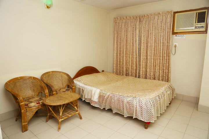 Room 15 of 24