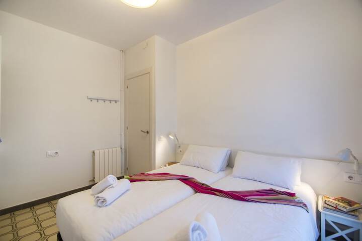Room 21 of 115