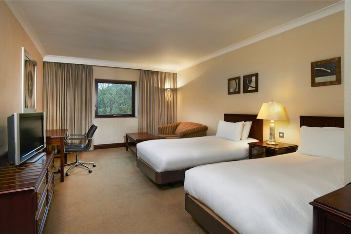 Room 5 of 69
