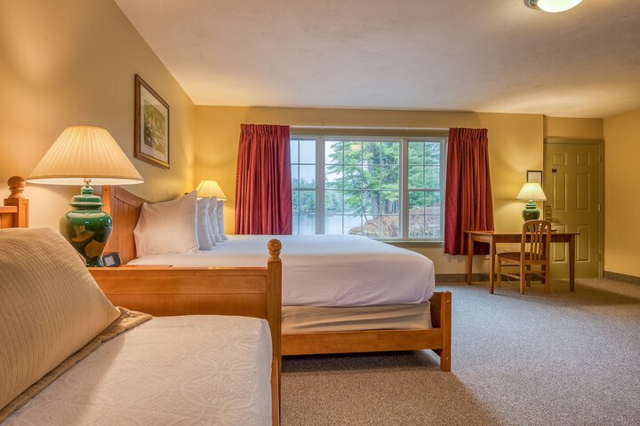 Superior King Lakeside with Shared Balcony (56 of 64)