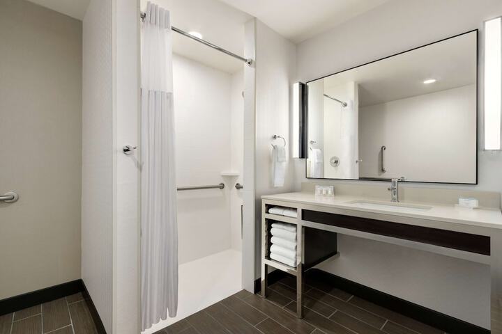 Bathroom shower