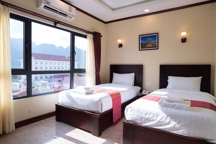 Room 6 of 34