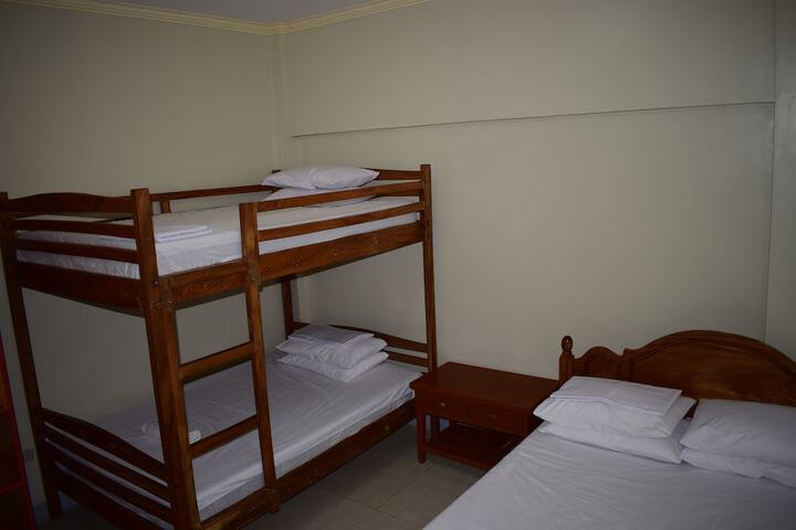 Room 17 of 37