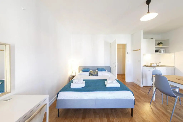 Room 3 of 3