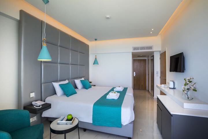 Room 10 of 78