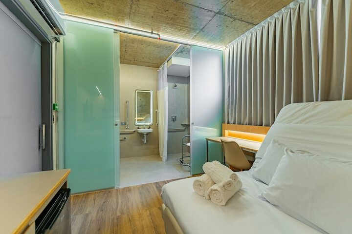 Room 18 of 71