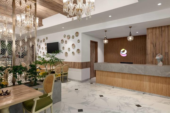 Hotel Interior 5 of 33