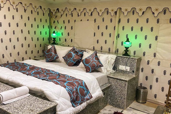 Room 2 of 7