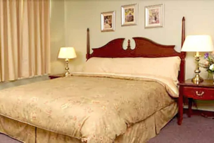 Room 32 of 64