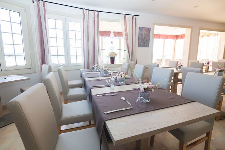 Dining Photos